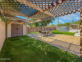 10111 Oak Park Avenue, Northridge CA 91325