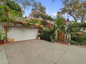 1705 La Loma Road, Pasadena CA 91105