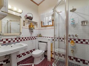1705 La Loma Road, Pasadena CA 91105