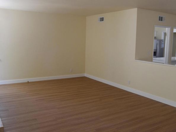 3315 S Bentley Avenue, Los Angeles CA 90034