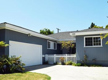 3315 S Bentley Avenue