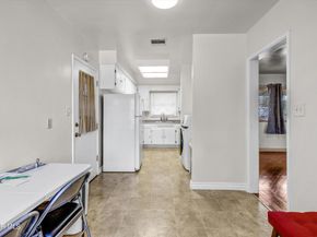 17400 Cantlay Street, Lake Balboa CA 91406
