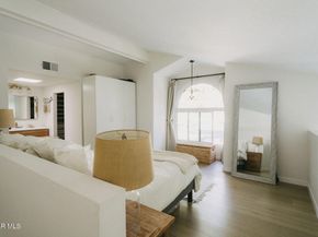 5716 Skyview Way B, Agoura Hills CA 91301