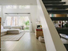 5716 Skyview Way B, Agoura Hills CA 91301