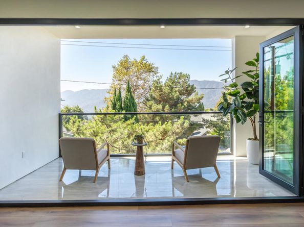 3129 Orange Avenue, La Crescenta CA 91214