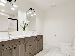 5515 Hermitage, Valley Village CA 91607