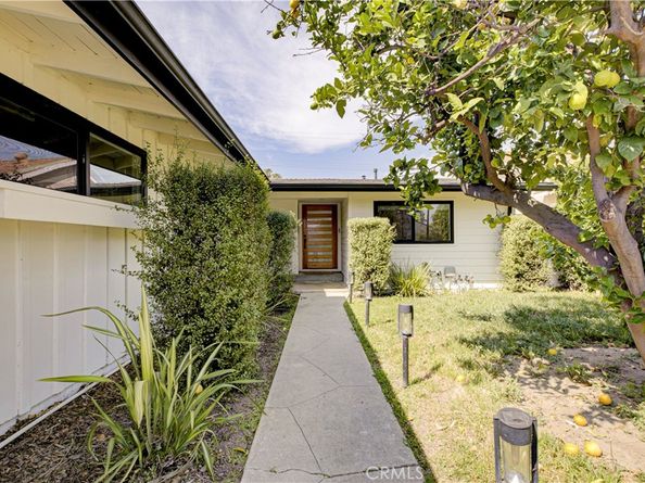 5515 Hermitage, Valley Village CA 91607