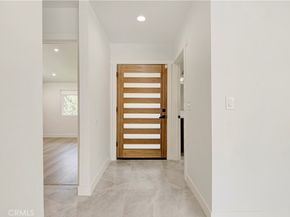 5515 Hermitage, Valley Village CA 91607