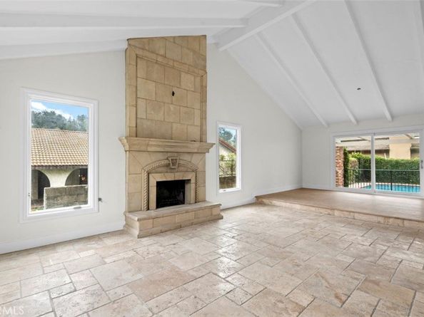 160 Summit Road, La Verne CA 91750