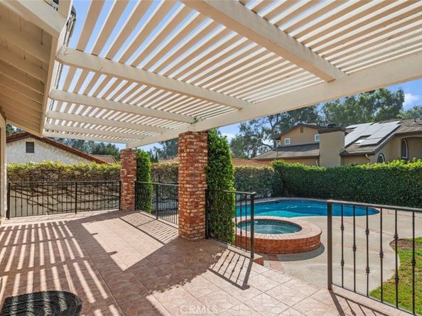 160 Summit Road, La Verne CA 91750