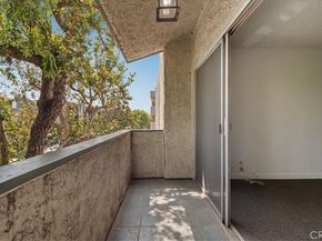 3649 Glendon Avenue 202, Los Angeles CA 90034