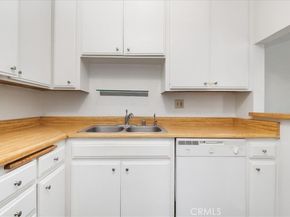 3649 Glendon Avenue 202, Los Angeles CA 90034