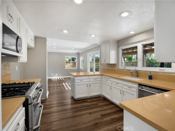 1 Country Wood Drive, Pomona CA 91766