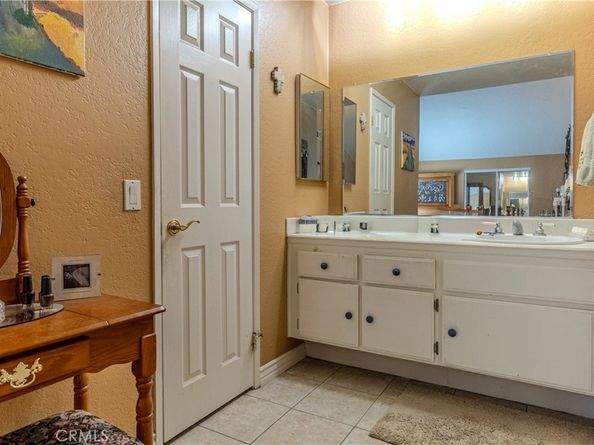 2241 N 1st Avenue, Upland CA 91784