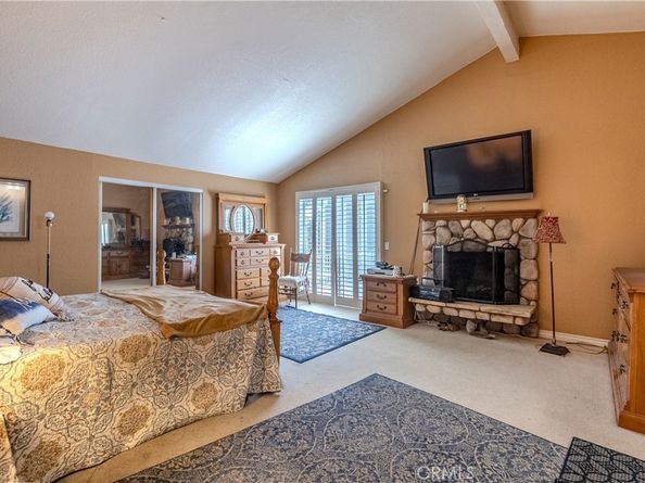 2241 N 1st Avenue, Upland CA 91784