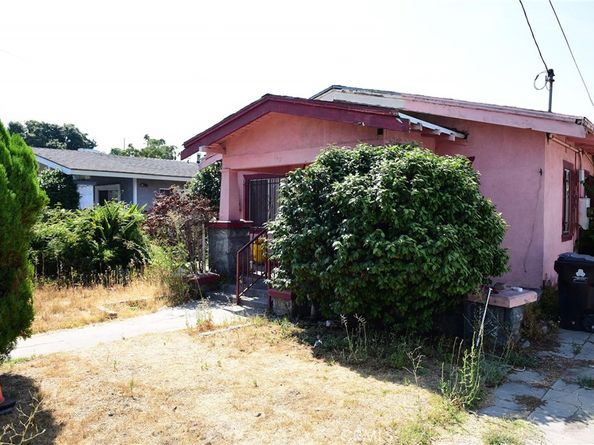 142 W 58th Street, Los Angeles CA 90037