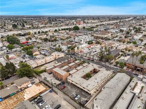 601 W 82nd Street, Los Angeles CA 90044