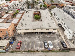 601 W 82nd Street, Los Angeles CA 90044