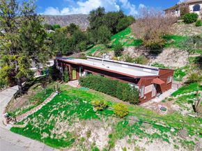 8939 Oswego Street, Sunland CA 91040