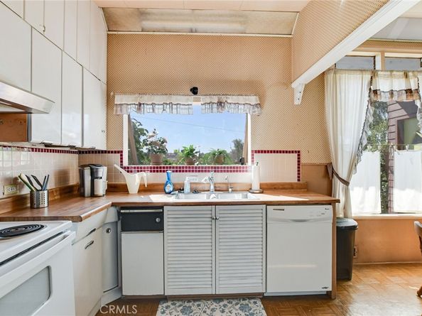 8939 Oswego Street, Sunland CA 91040