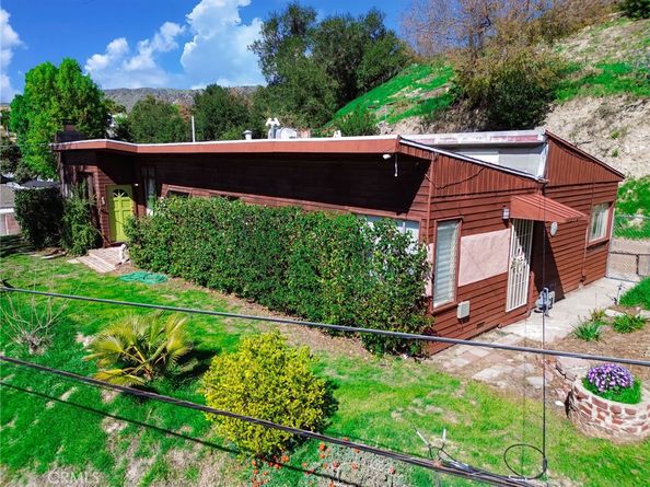 8939 Oswego Street, Sunland CA 91040