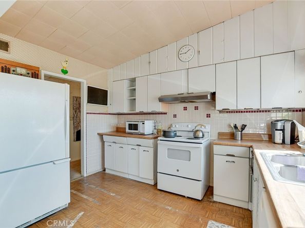 8939 Oswego Street, Sunland CA 91040