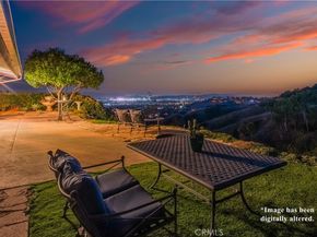 2817 N Mountain, Claremont CA 91711
