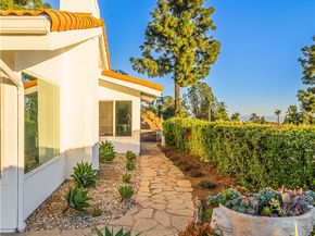 2817 N Mountain, Claremont CA 91711