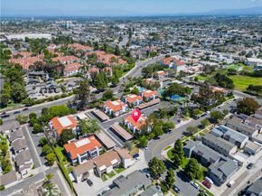 215 Wichita Ave. 306, Huntington Beach CA 92648