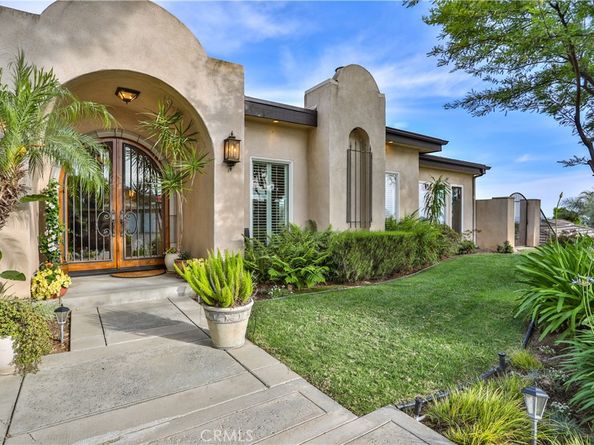 2708 N Mountain Avenue, Claremont CA 91711