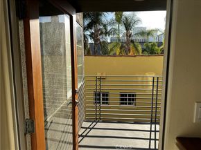 2864 Sunset Place 205, Los Angeles CA 90005