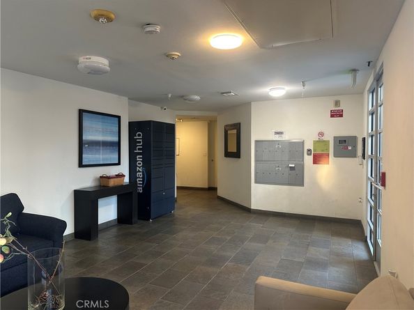 2864 Sunset Place 205, Los Angeles CA 90005