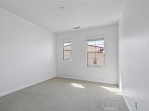 922 E Baseline Road, Claremont CA 91711