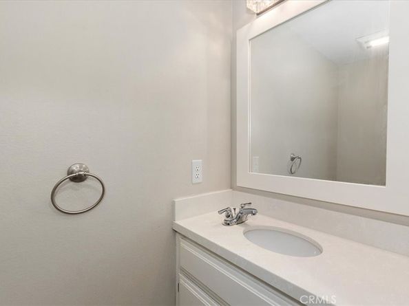 235 E Foothill Boulevard B, Monrovia CA 91016