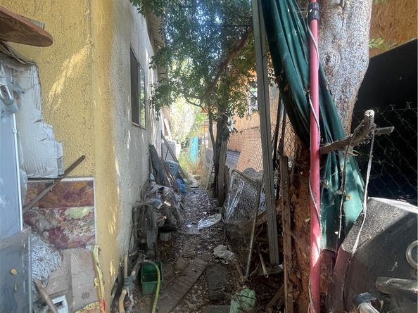 11465 Sunburst, Sylmar CA 91342