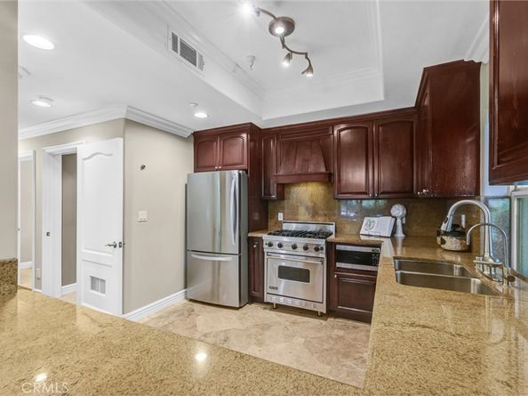 1741 S Bentley Avenue 1, Los Angeles CA 90025