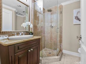 1741 S Bentley Avenue 1, Los Angeles CA 90025