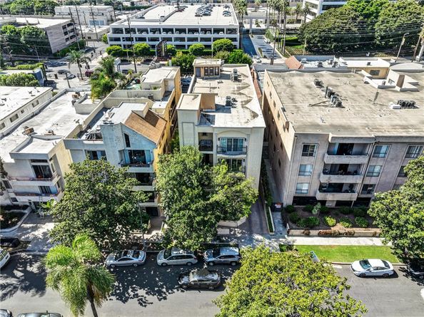 1741 S Bentley Avenue 1, Los Angeles CA 90025