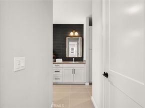 1419 N Indian Hill Boulevard, Claremont CA 91711