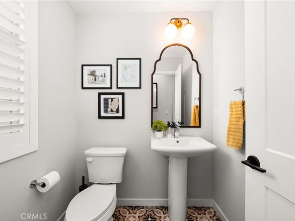 1419 N Indian Hill Boulevard, Claremont CA 91711