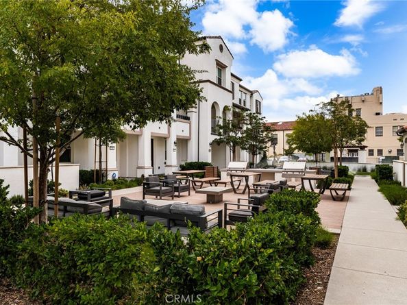 1419 N Indian Hill Boulevard, Claremont CA 91711