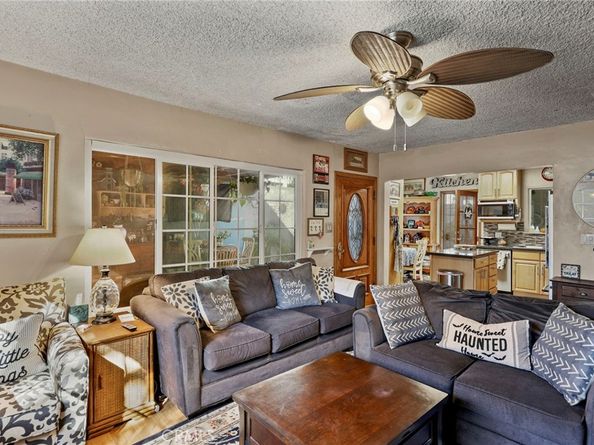 2334 Highbury, Los Angeles CA 90032
