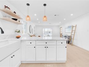 2740 S Sycamore, Los Angeles CA 90016
