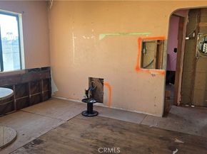 812 N Ridgewood, Los Angeles CA 90038