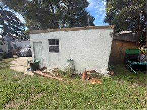 4957 W 21st, Los Angeles CA 90016