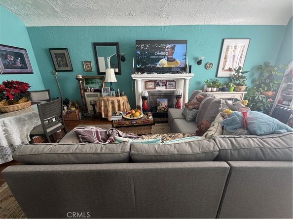 4957 W 21st, Los Angeles CA 90016