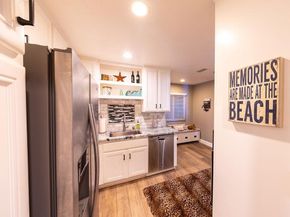 1516 Pacific Coast, Huntington Beach CA 92648