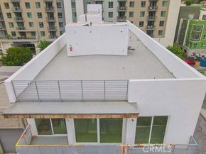 320 N Mountain View, Los Angeles CA 90026