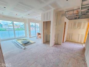 320 N Mountain View, Los Angeles CA 90026