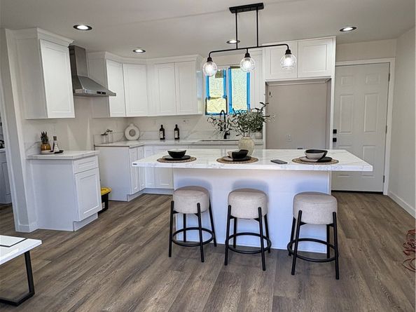 1526 W 54th Street, Los Angeles CA 90062
